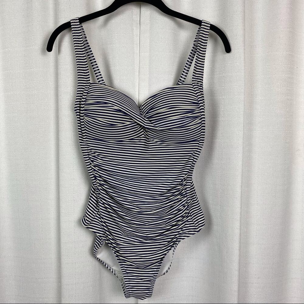 NipTuck Swim Blue&White Sorrento Stripe Joanne One Piece Swimsuit Sz.6 - Picture 5 of 16